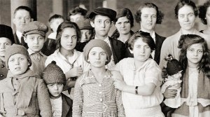 immig_children_close_lg